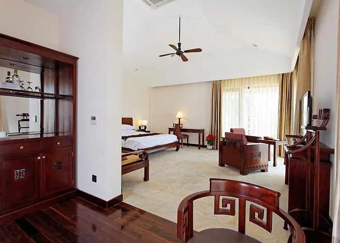 Khu nghỉ mát Takalau & 4*