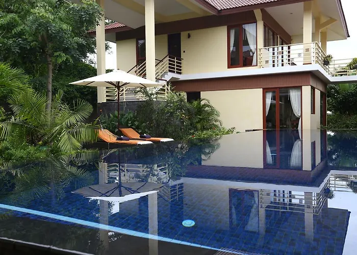 Takalau & Khu nghỉ mát 4*