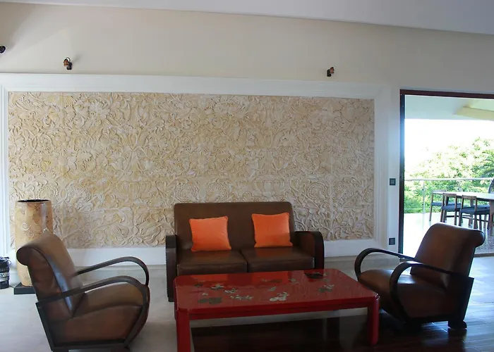 Takalau & Khu nghỉ mát 4*